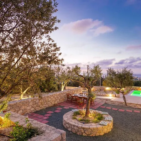 Lily's Lemonia Villa *